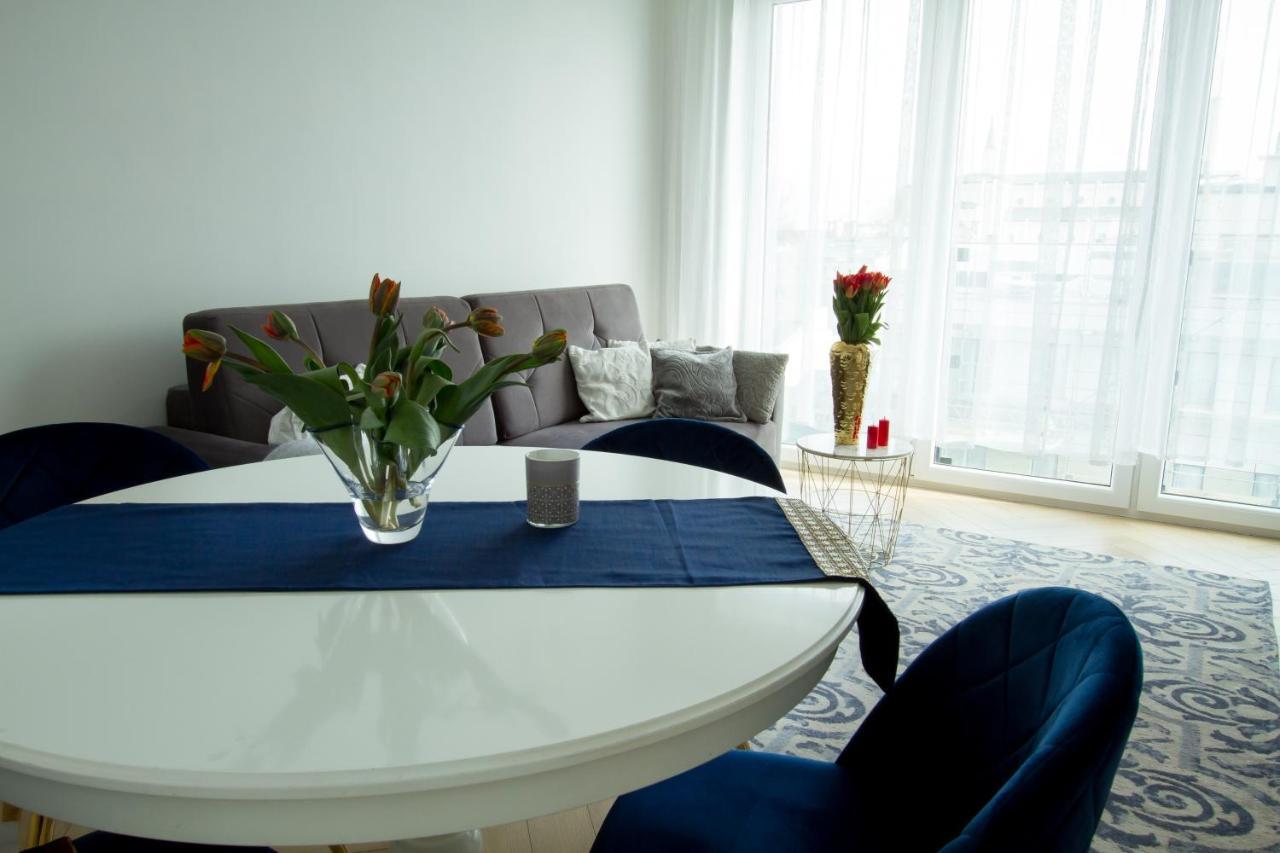 Nowy Apartment Przy Placu Szembeka Varsóvia Exterior foto